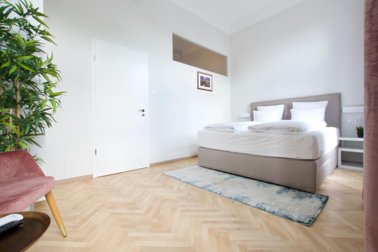 Europest Luxury Suites بودابست المظهر الخارجي الصورة