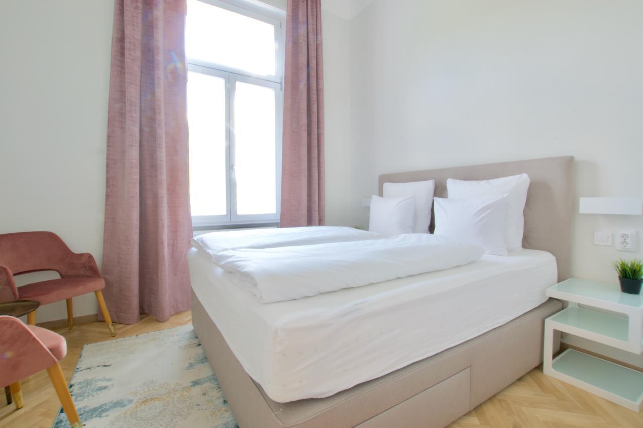 Europest Luxury Suites بودابست المظهر الخارجي الصورة